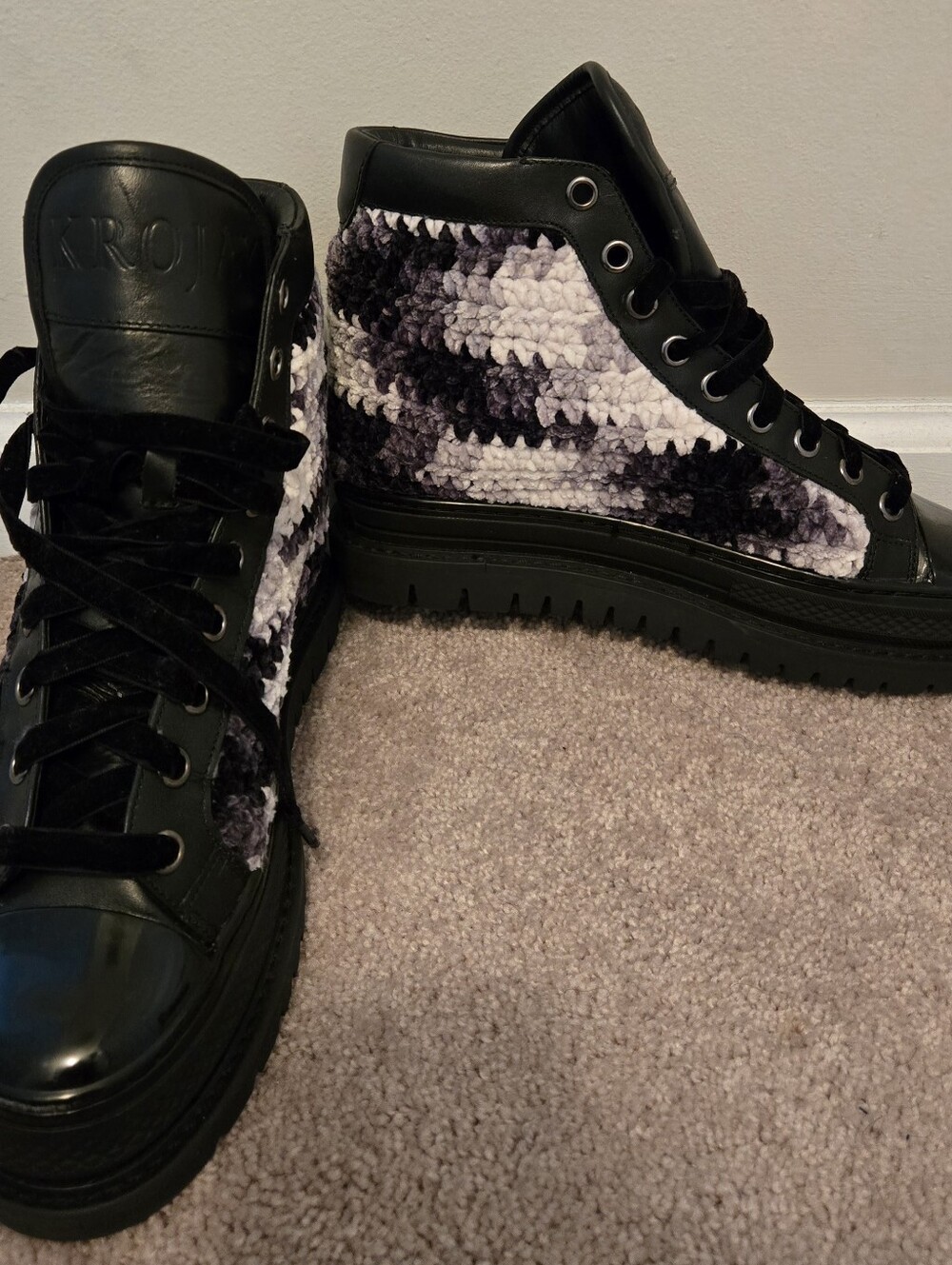 Krojay Womens Onyx Knit High-Top Platform Sneakers, Size 9 - Picture 3 of 7